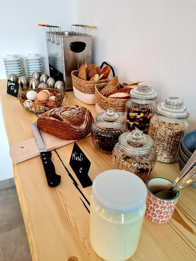 Gastehaus Zeitraum Bed & Breakfast Admont Bagian luar foto