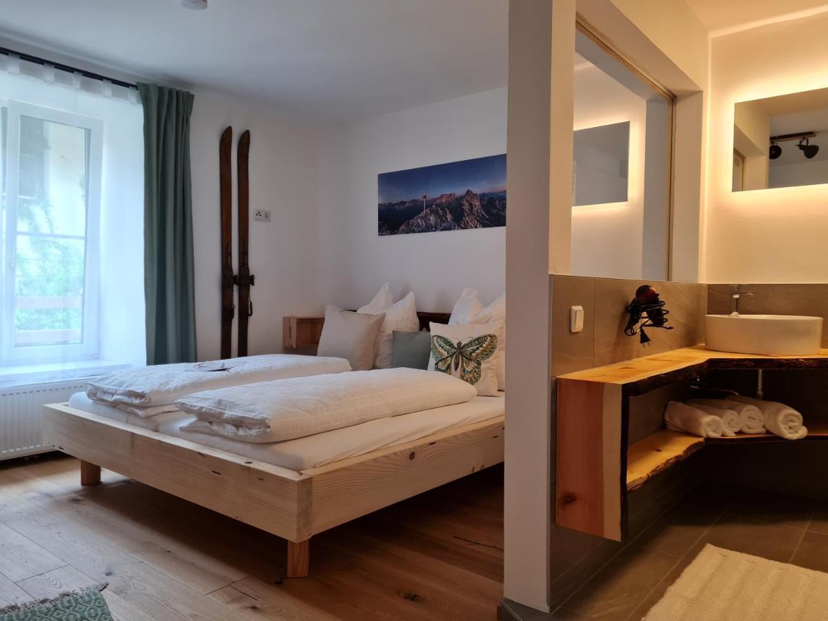 Gastehaus Zeitraum Bed & Breakfast Admont Bagian luar foto