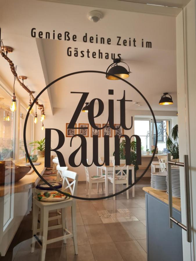 Gastehaus Zeitraum Bed & Breakfast Admont Bagian luar foto